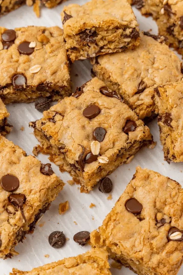Oatmeal Bars with Chocolate Chips
