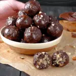 No-Bake Peanut Butter Chocolate Balls